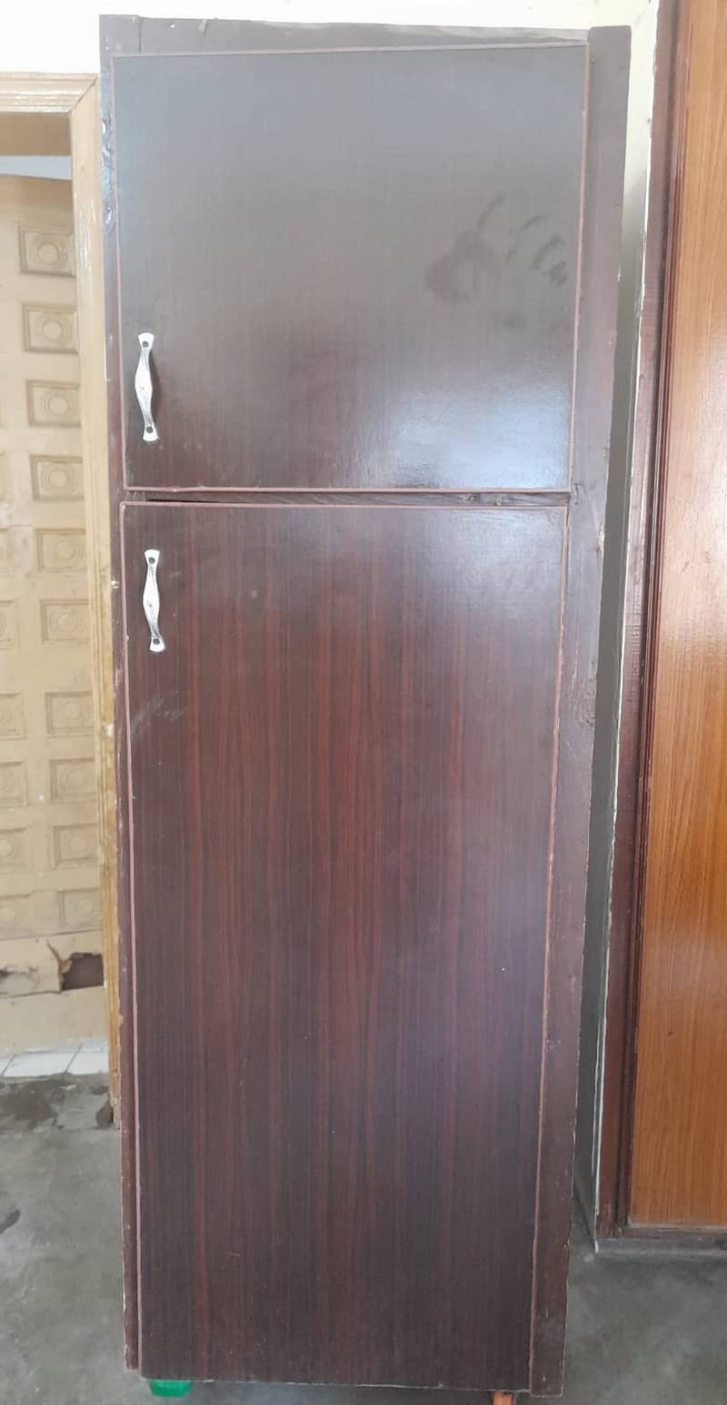 Single wardrobe 0