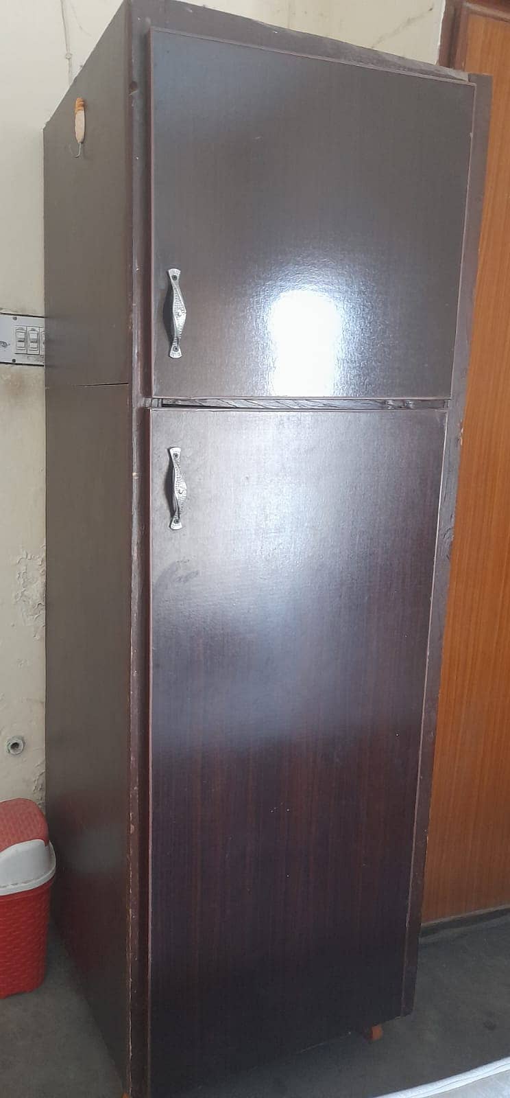 Single wardrobe 1