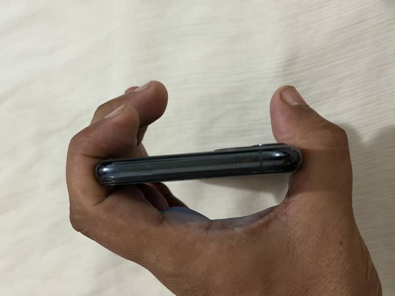 Apple iPhone 12 Pro 2