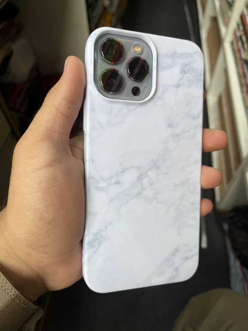Apple iPhone 13 Pro Max 9
