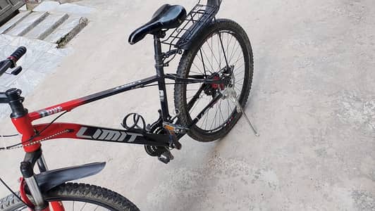 Limit Mountain Bike (MTB) in Excellent Condition