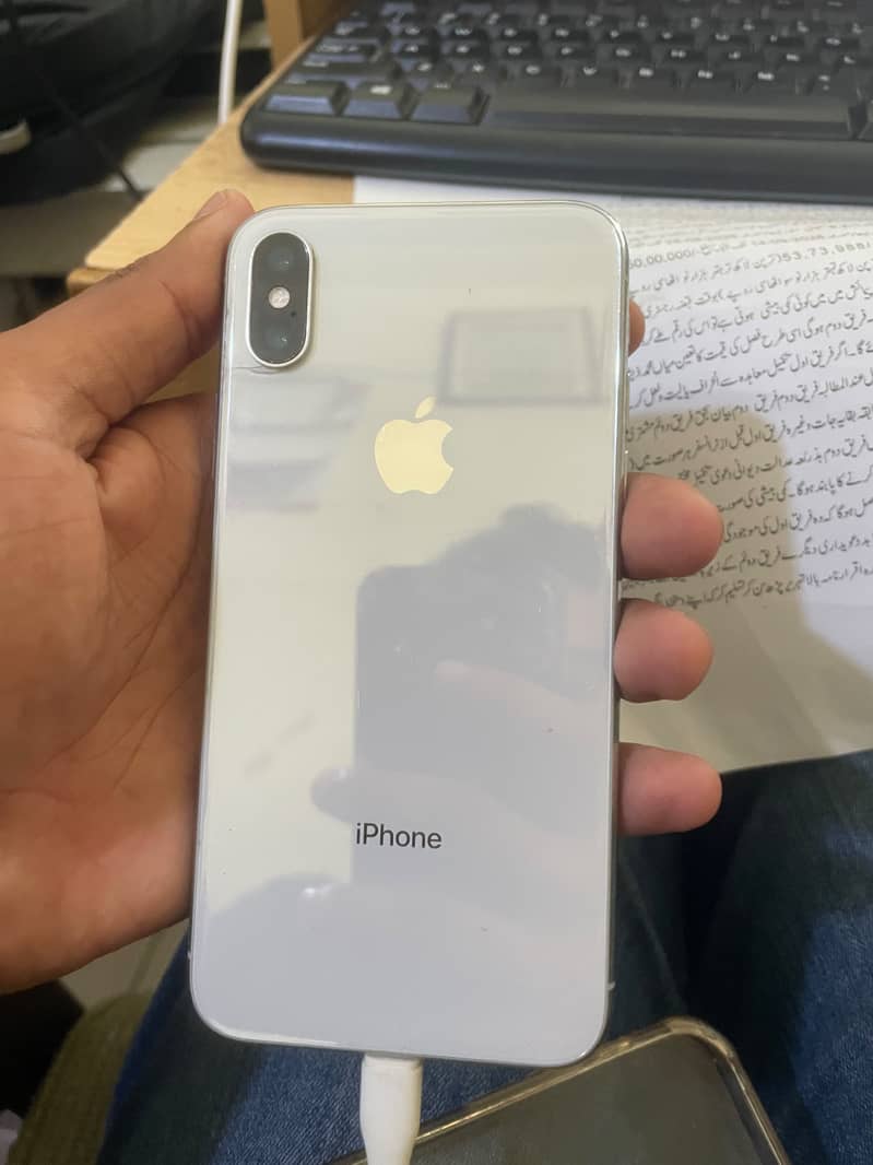 Apple iPhone X 3