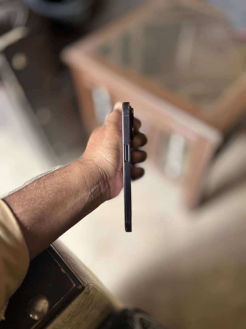 Apple iPhone 14 Pro 5