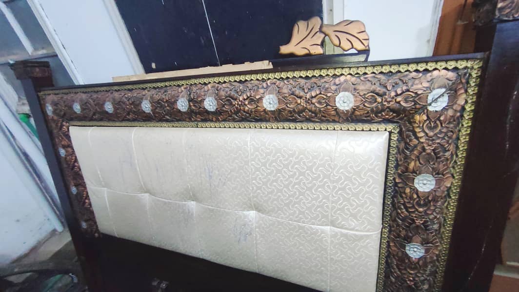 Double Bed Full Size 4