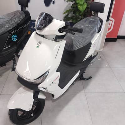Jinpeng Cruise Electric Scooty | 85KM/H | 130KM Range | 1500W Power