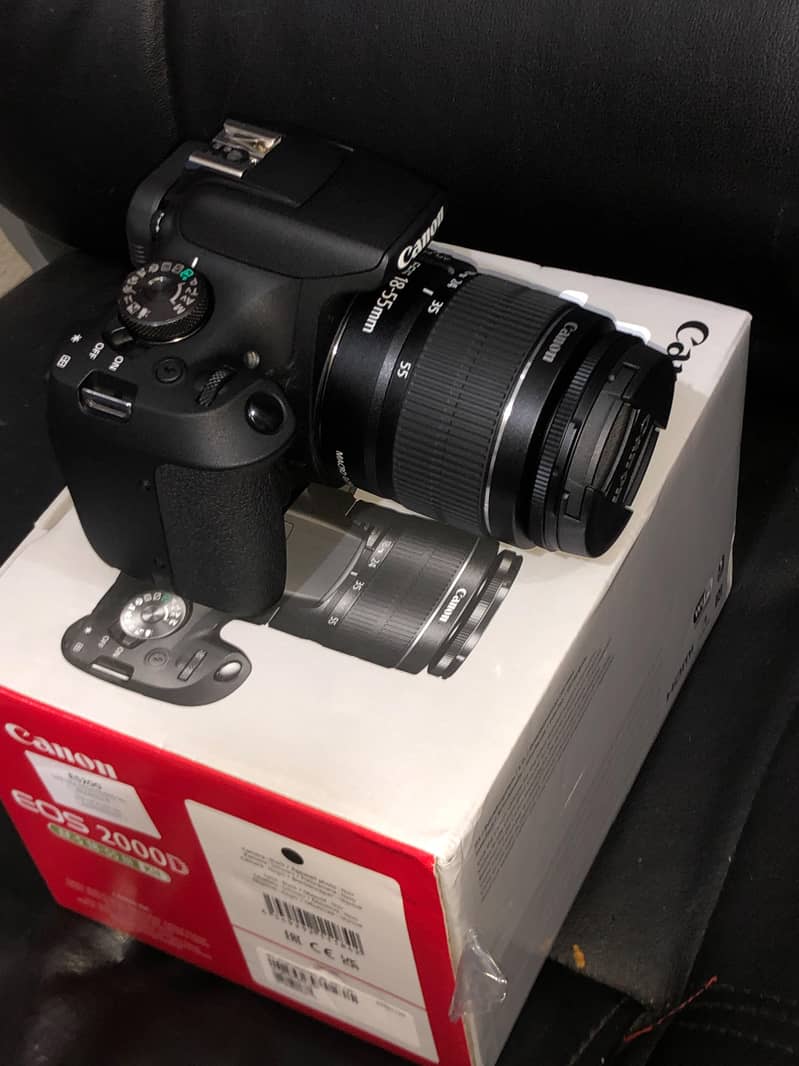 DSLR EOS2000D 0