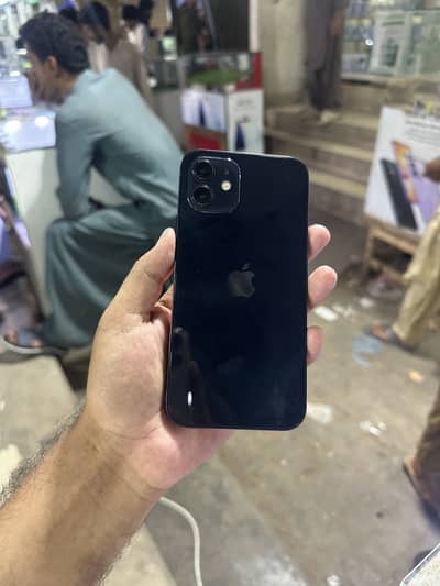 Apple iPhone 12