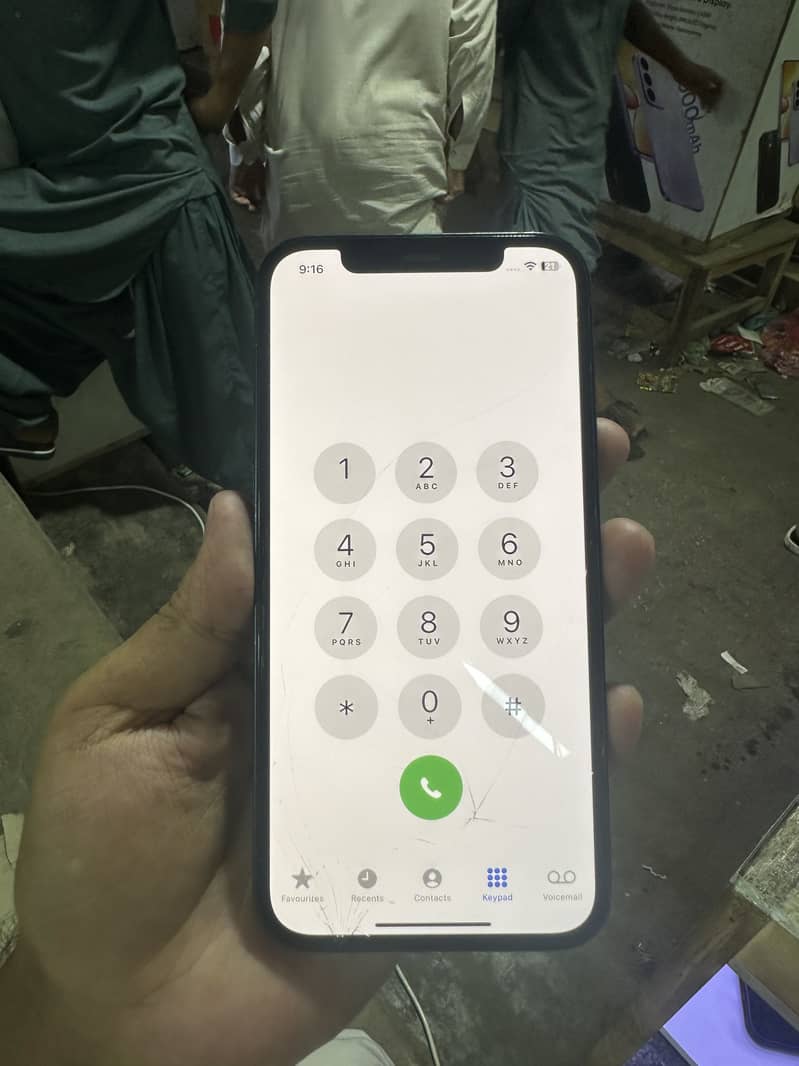 Apple iPhone 12 1