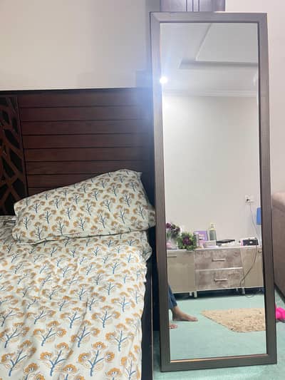 Full size mirror
