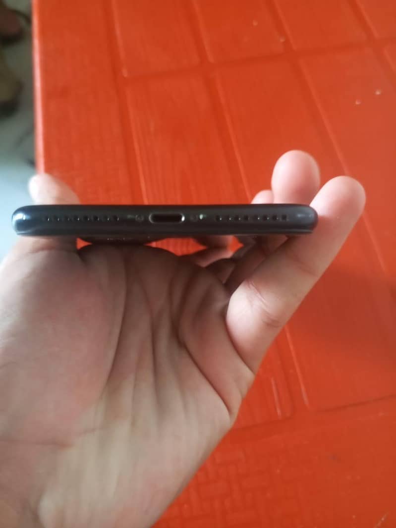Apple iPhone 7 Plus 1