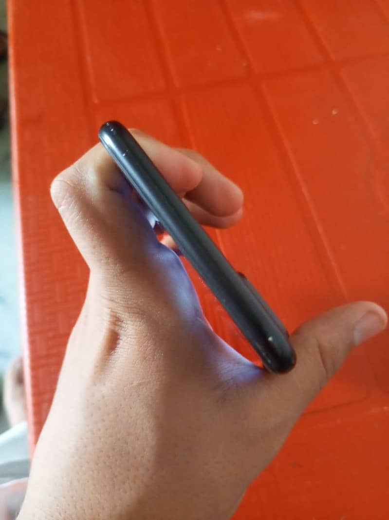 Apple iPhone 7 Plus 4
