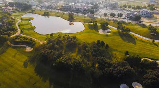 1 KANAL EXCLUSIVE LOCATION PLOT AVAILABLE FOR SALE