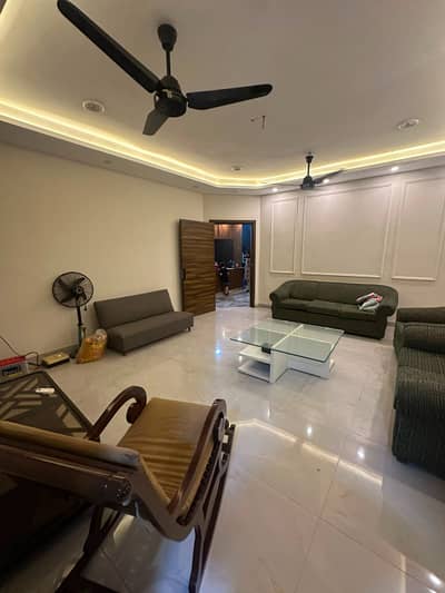 10 MARLA HOUSE FOR RENT WITH OUT GAS