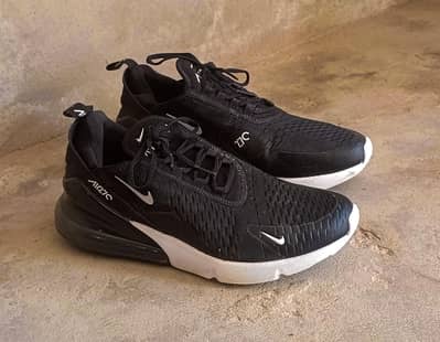 Nike Air Max 270