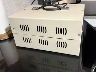 Automatic voltage stabilizer 4000watts