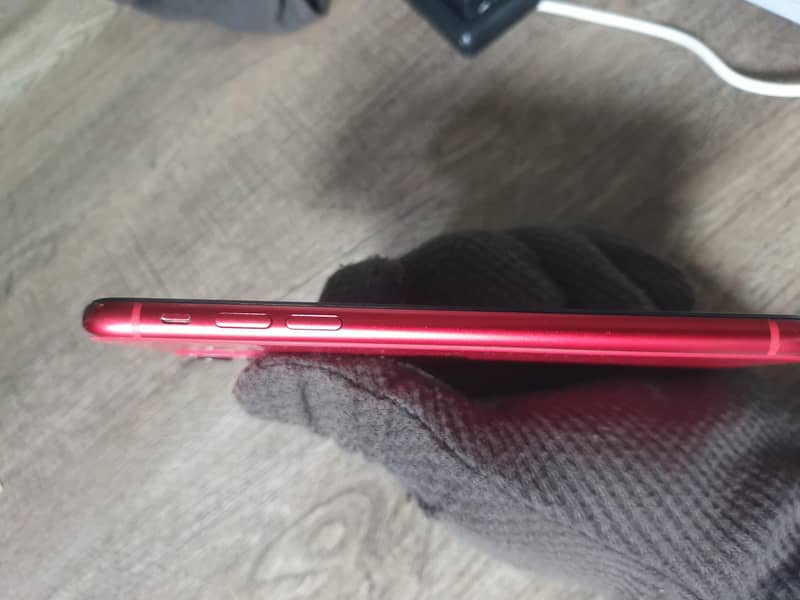 Apple iPhone 11 8