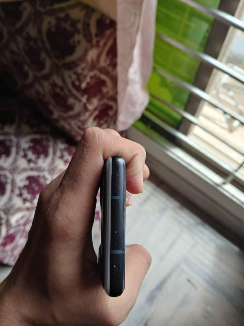 Google Pixel 6a 5