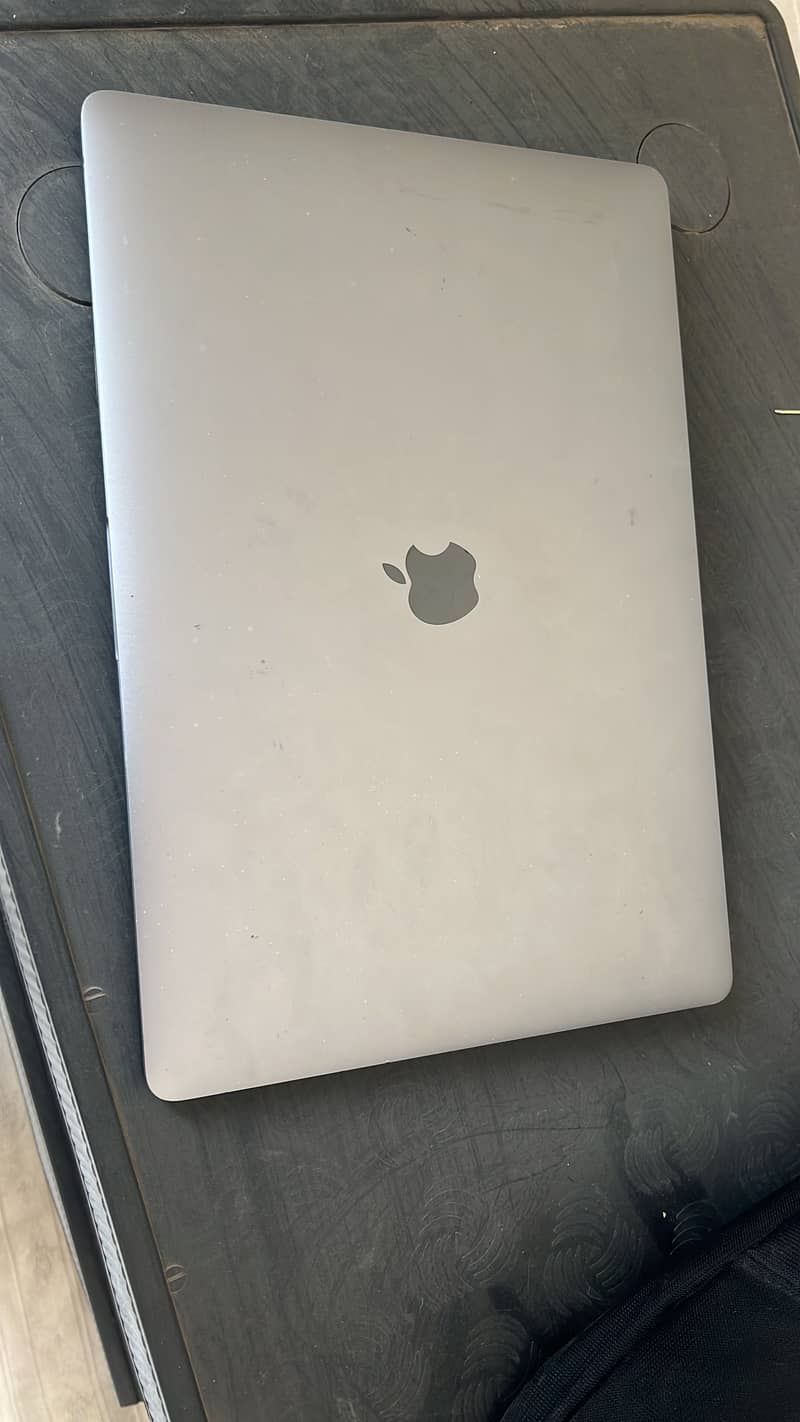Macbook panel needs replacement rest is working fine 1