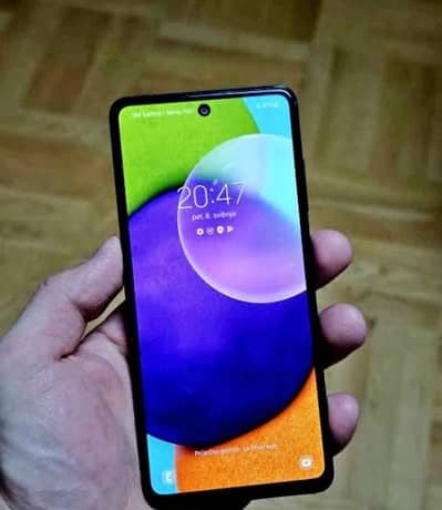 Saaf phone ha bilkul ok 6/128