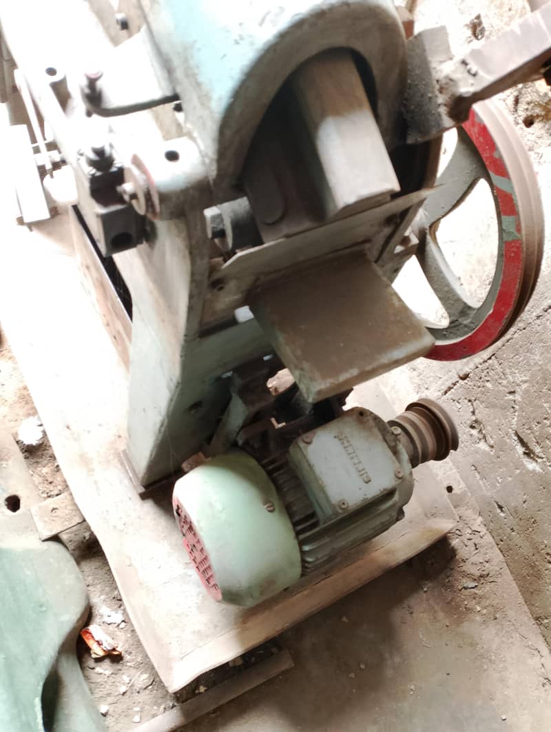 hacksaw cutting machine 0