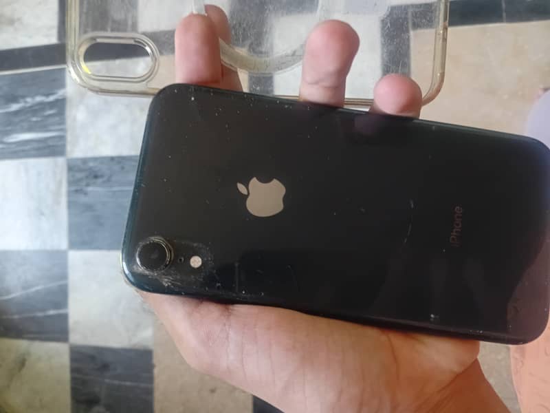 Apple iPhone XR 9