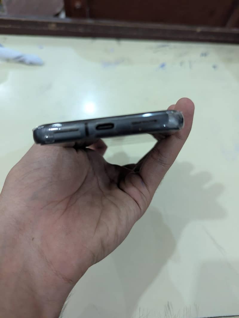 Google Pixel 8 3