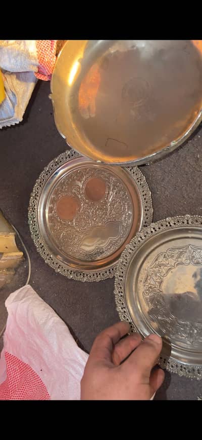 Brass & Metal Scrap Lot – Plates, Trays, Candlesticks (28/30 kg Total)