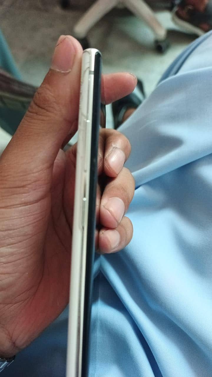 Samsung Mobile Note 10 Plus 2