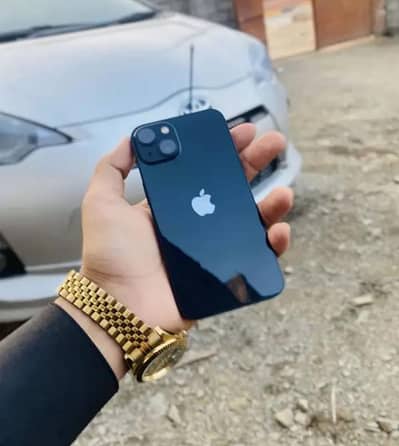 Apple iPhone 13