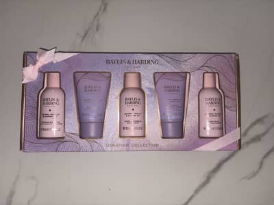 BAYLIS & HARDING ENGLAND Bath and Body Gift Set For Her