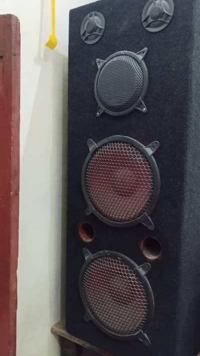 KIT & SPEAKERS HOME THEATER