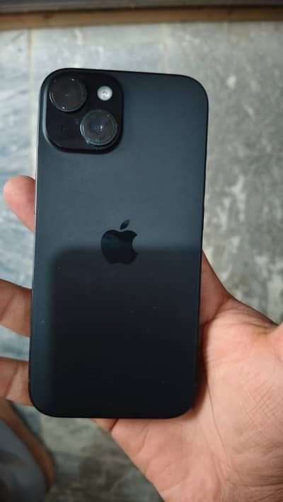 Apple iPhone 15