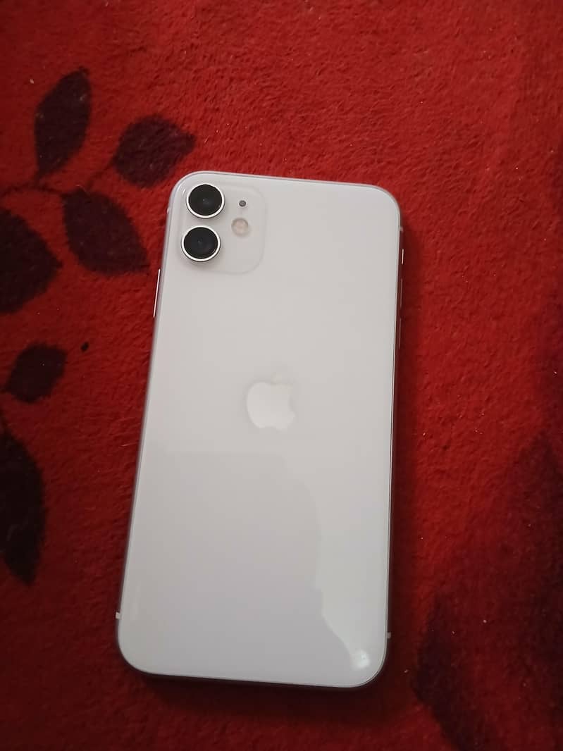 Apple iPhone 11 3
