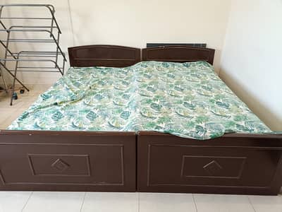 2 single beds
