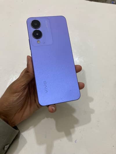 Vivo Y17s