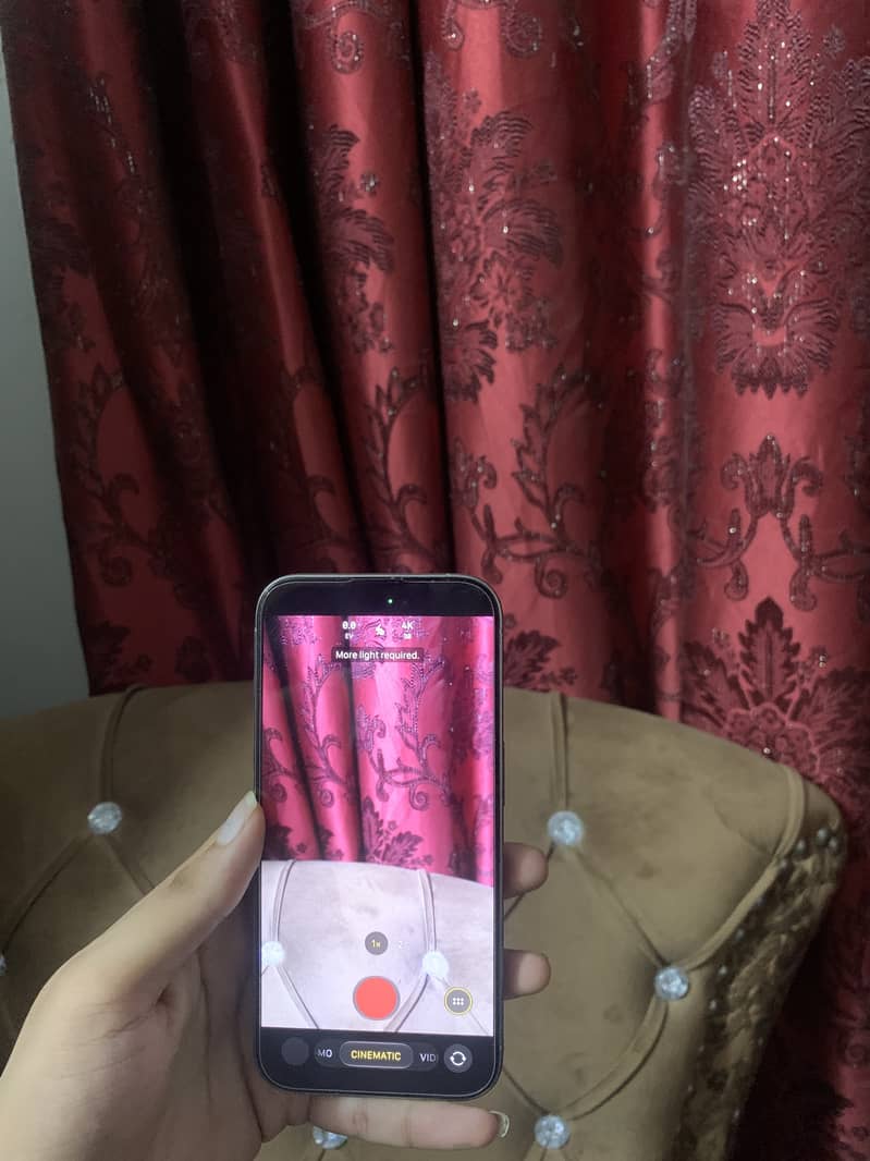 Apple iPhone 15 Pro 2