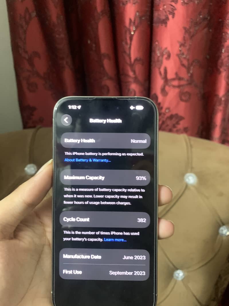 Apple iPhone 15 Pro 4