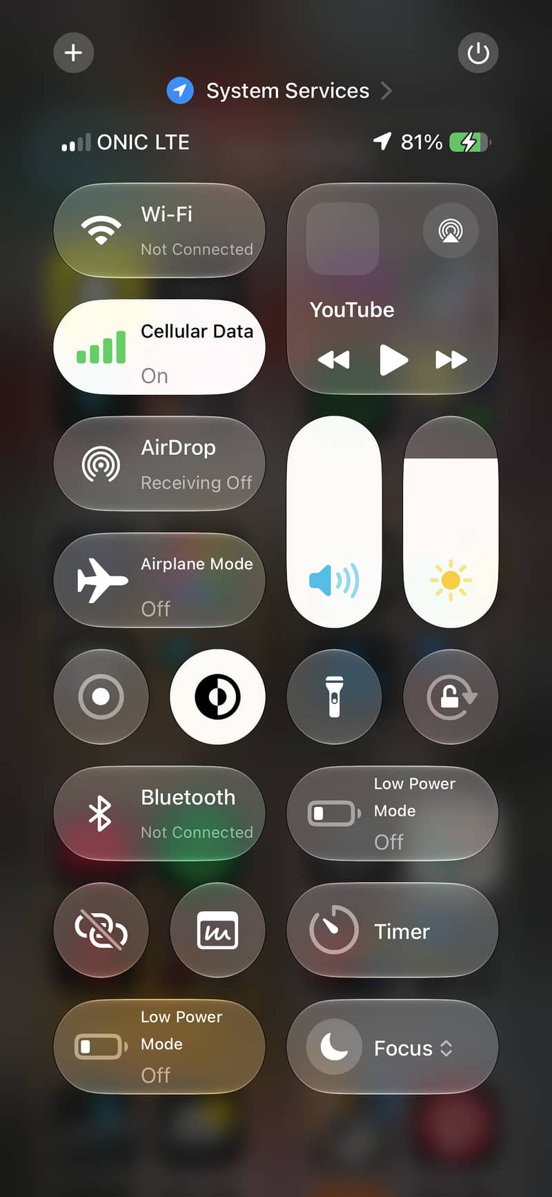 Apple iPhone 15 Pro 6
