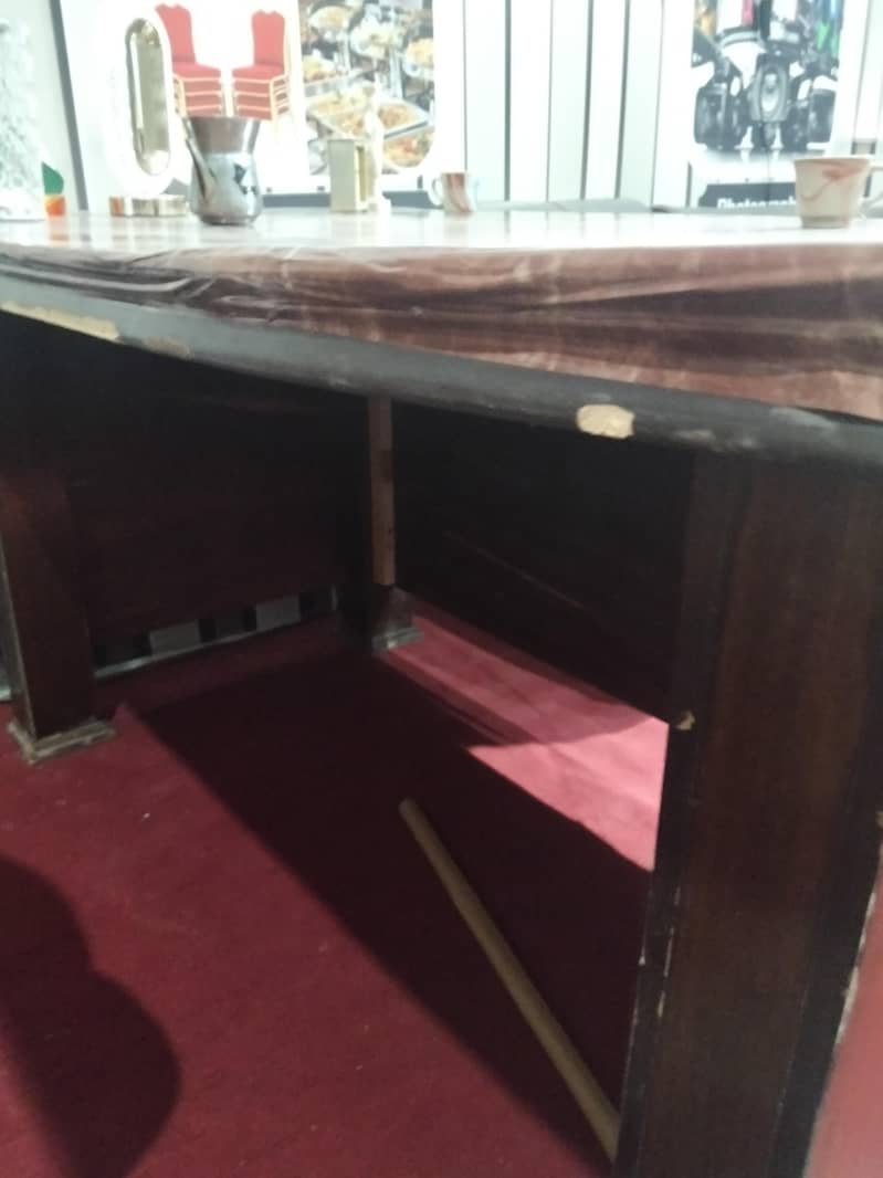 one Office table 2