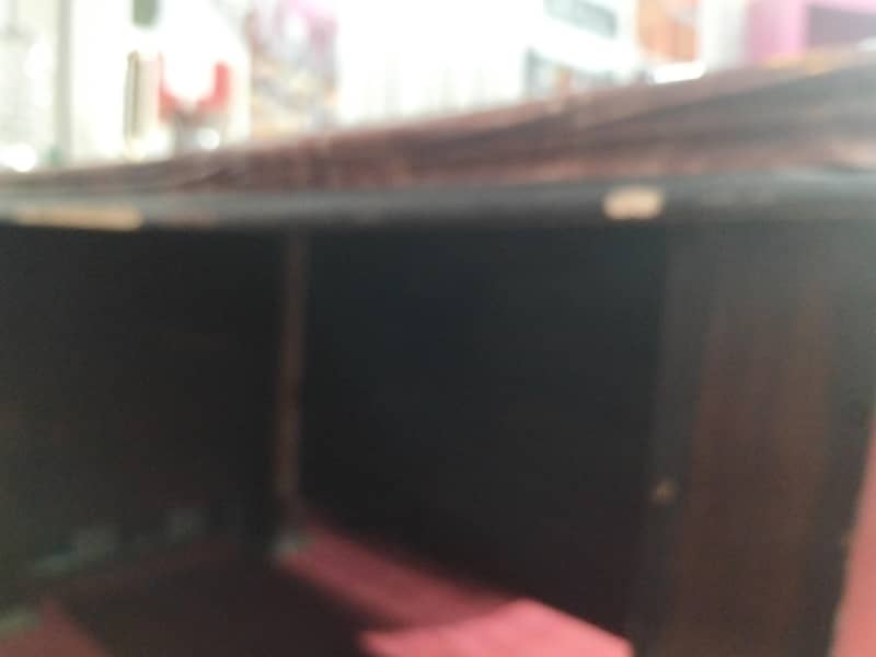 one Office table 4