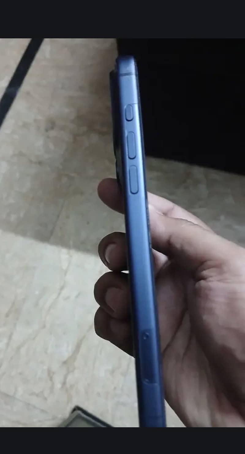 Apple iPhone 17 Pro Max 2