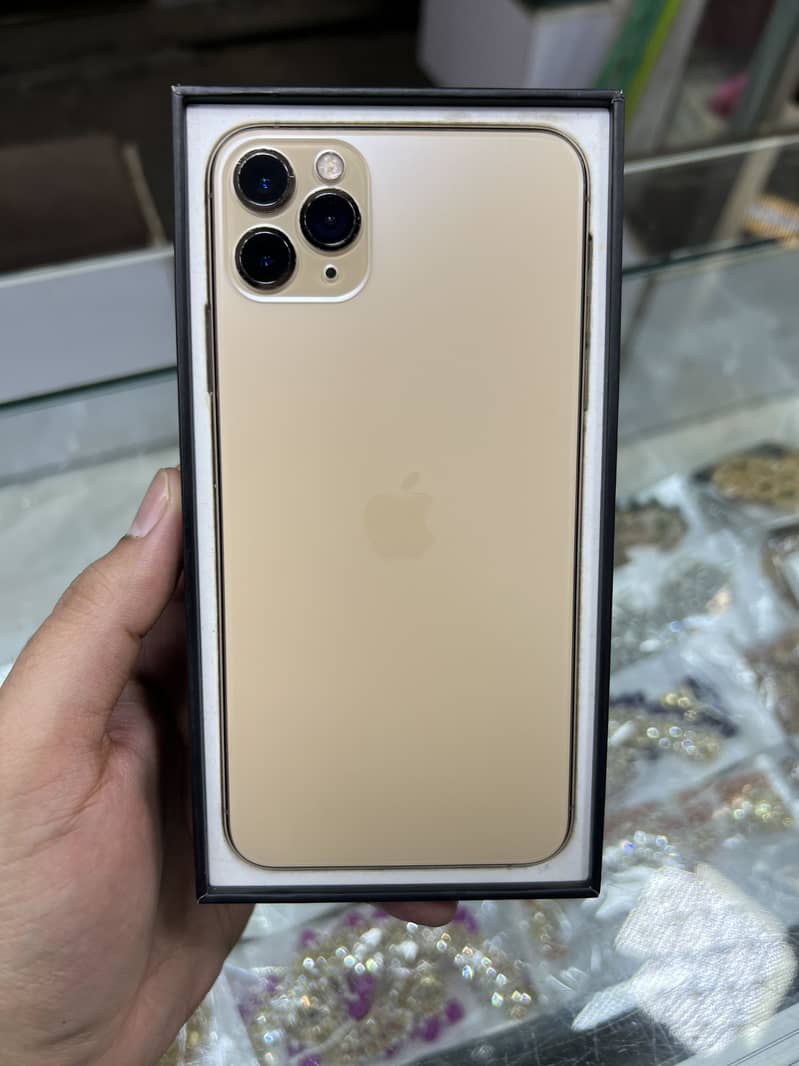 Apple iPhone 11 Pro Max 0