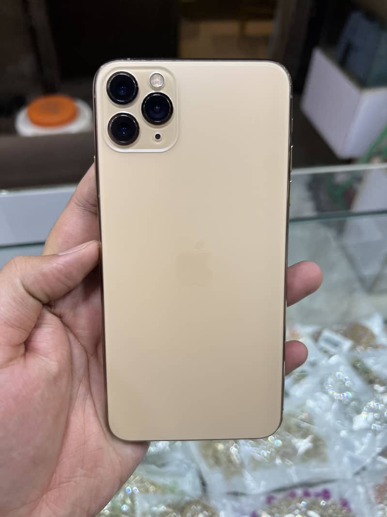 Apple iPhone 11 Pro Max 1