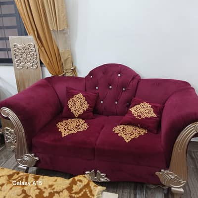 Maroon Velvet Sofa Set – 1+2+3 Seater | Beautiful Condition