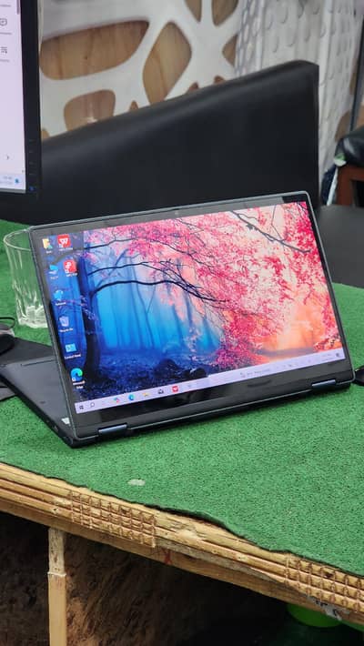 Lenovo ryzen 5 5600u 11th generation 8gb ram 256gb ssd Touch flip