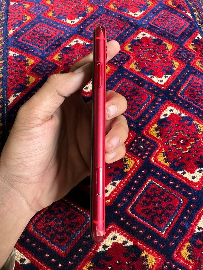 Apple iPhone 11 3