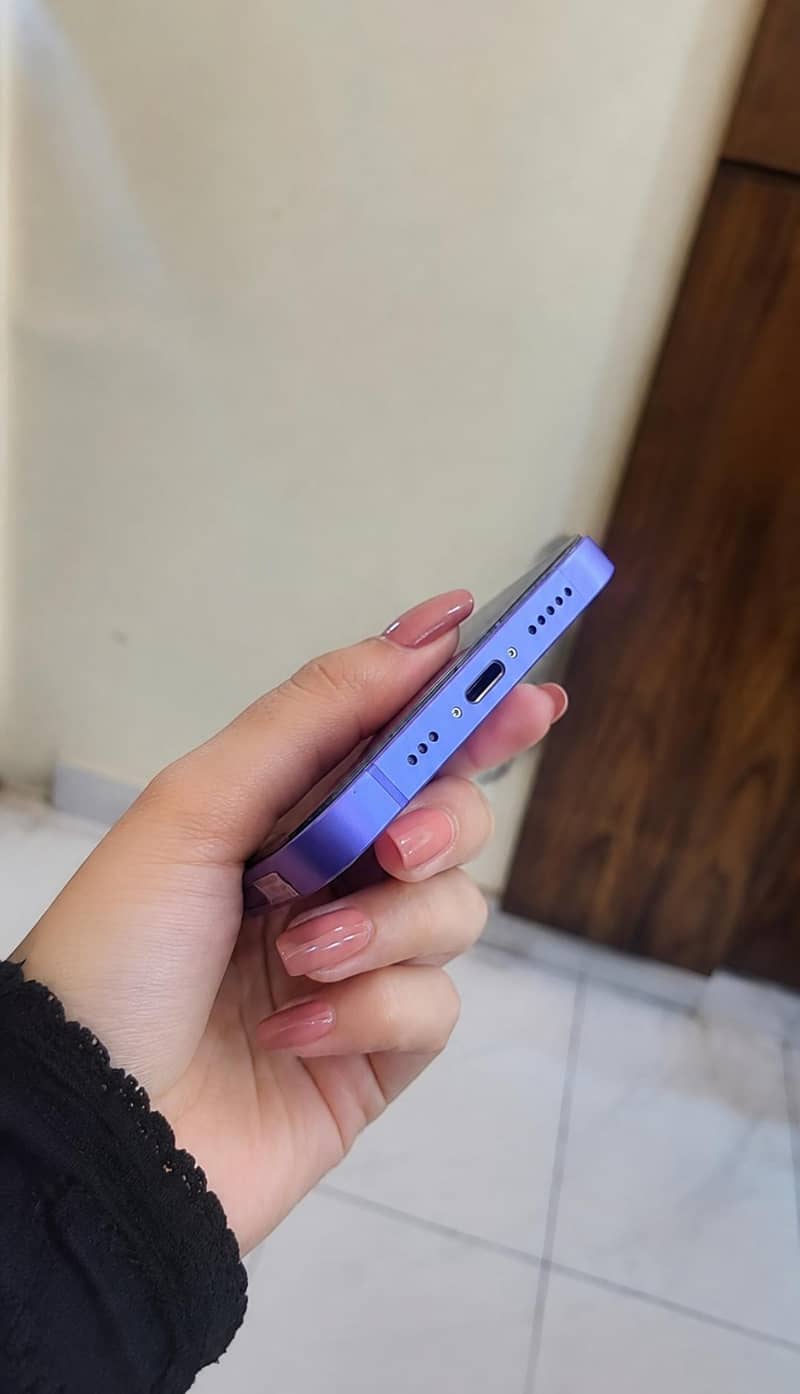 Apple iPhone 12 2
