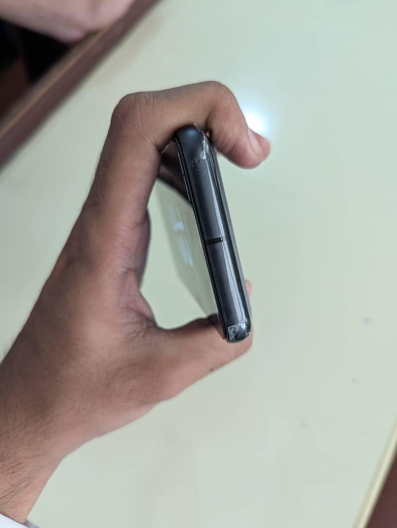 Google Pixel 8 5