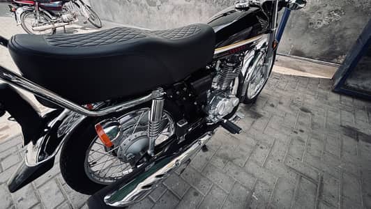 125 silver edition 26 modle