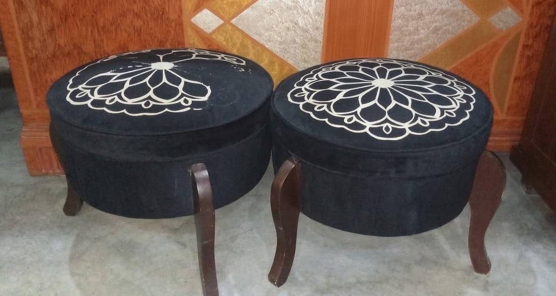 Stool 0
